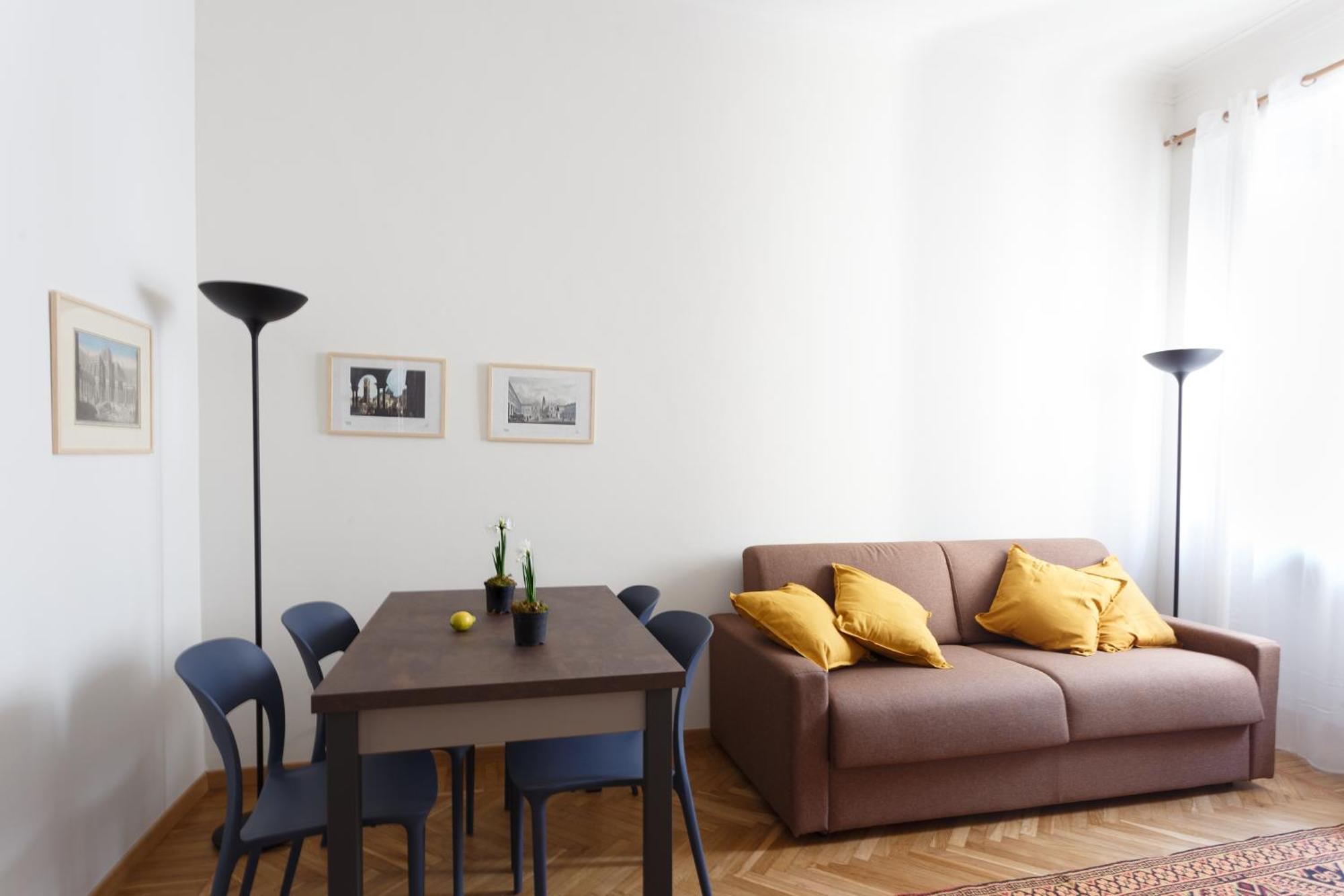 Renovated 3 Bedroom Apartment In The City Center Turyn Zewnętrze zdjęcie